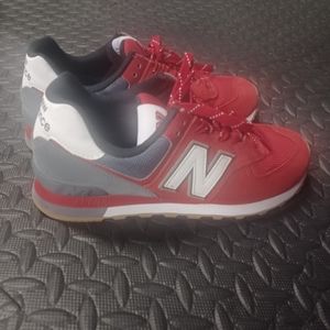 Men New Balance Size 8